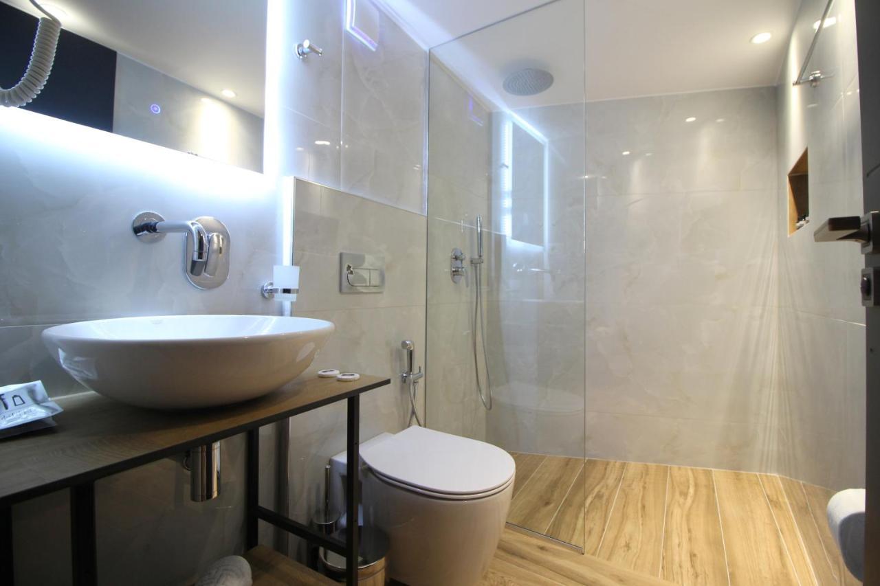 סרנדה F&J Hotel מראה חיצוני תמונה