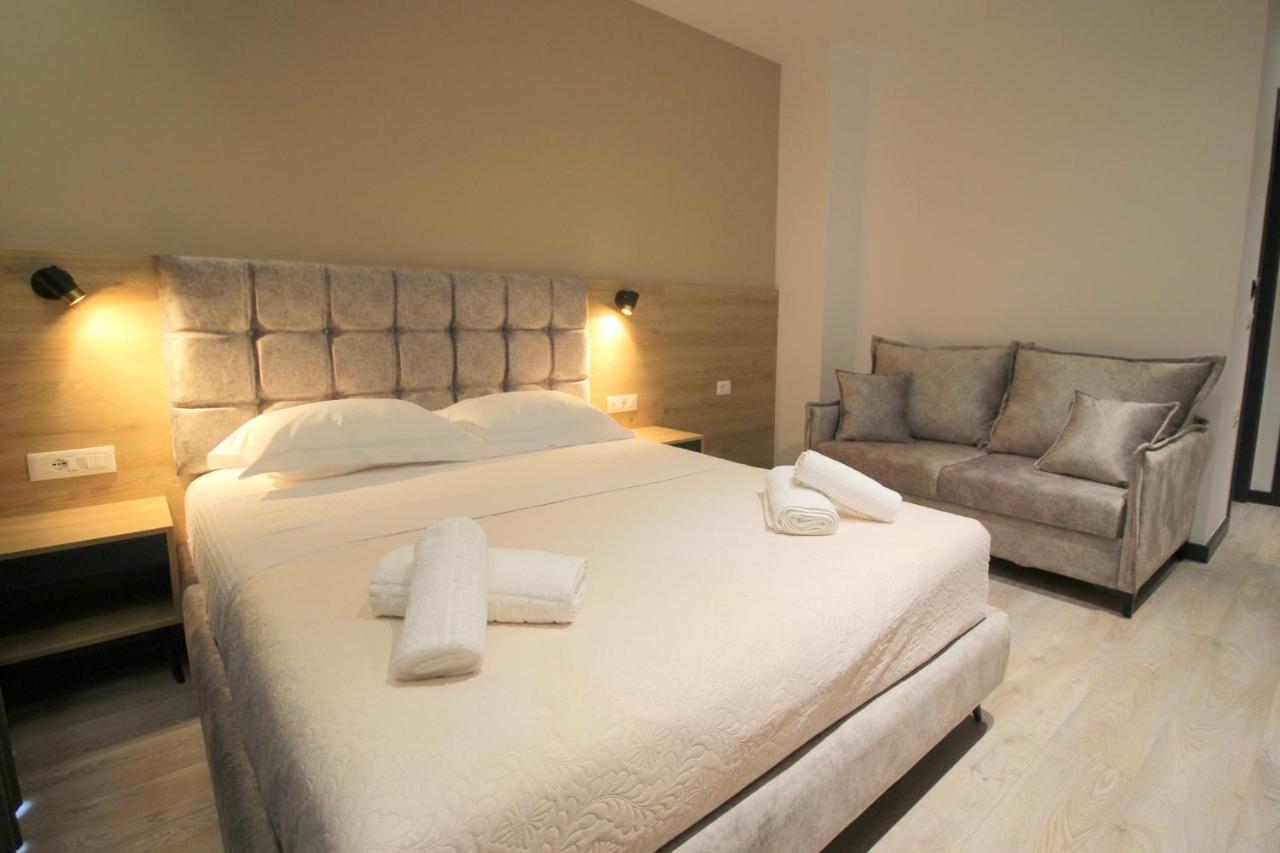סרנדה F&J Hotel מראה חיצוני תמונה