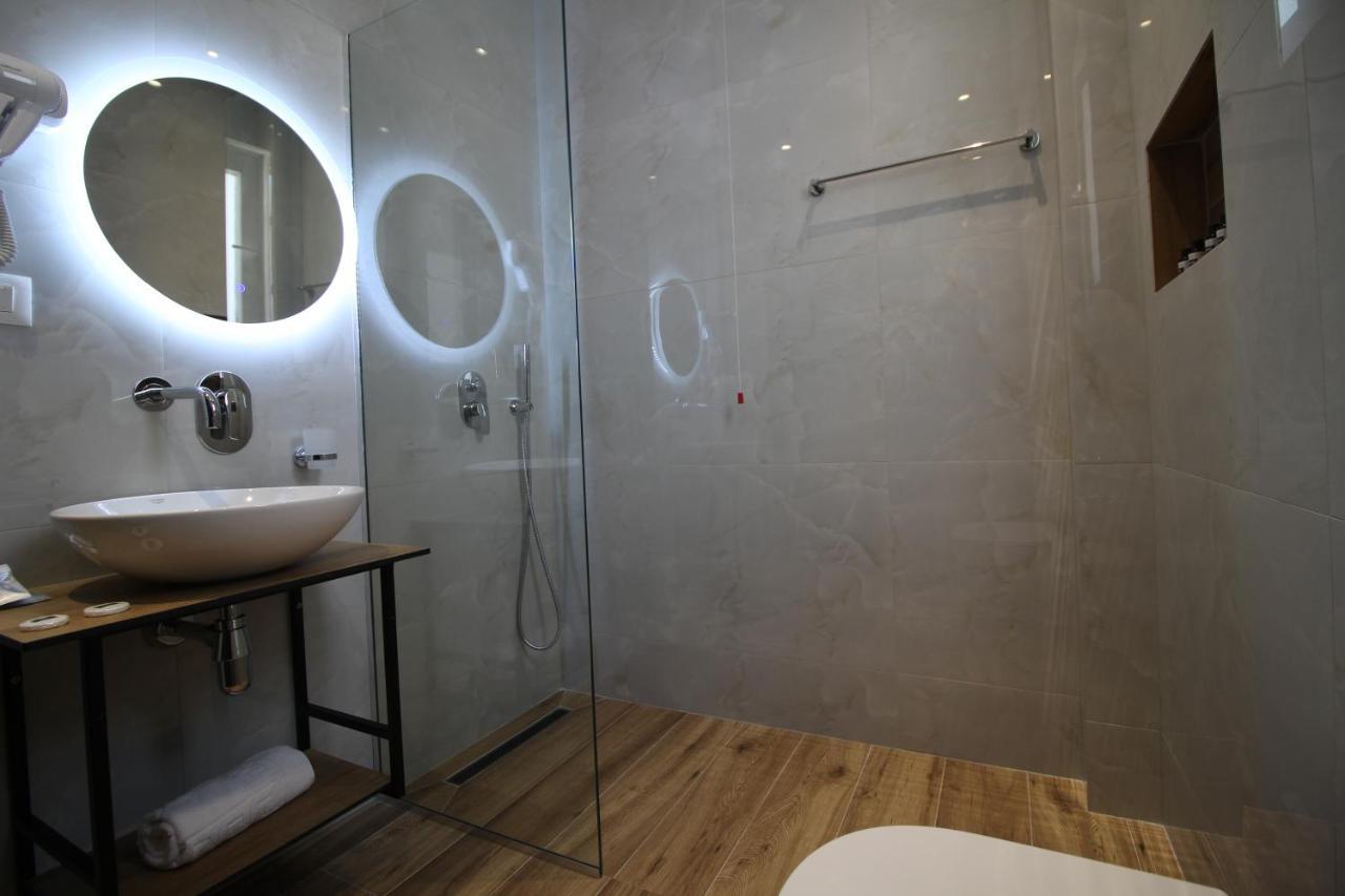 סרנדה F&J Hotel מראה חיצוני תמונה