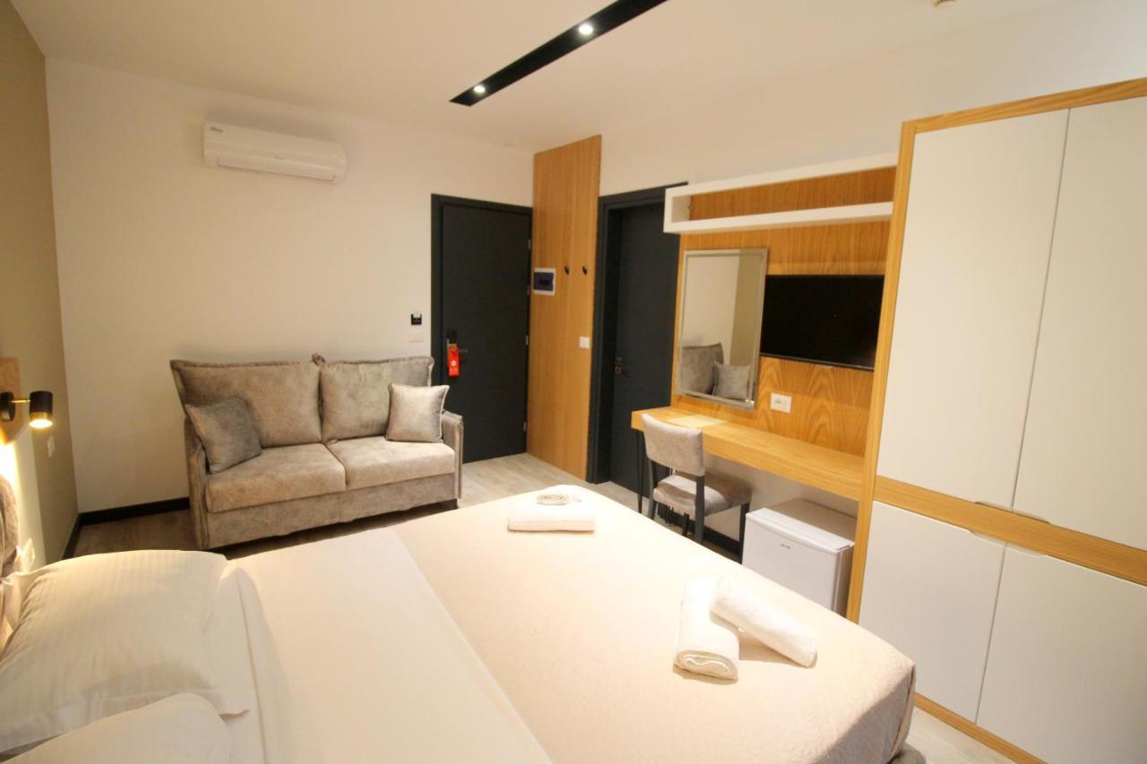 סרנדה F&J Hotel מראה חיצוני תמונה